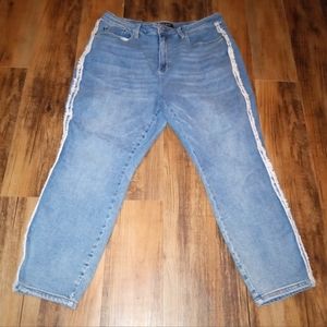 Size 18W Judy Blue Slim Fit Frayed Sides Jeans 18
